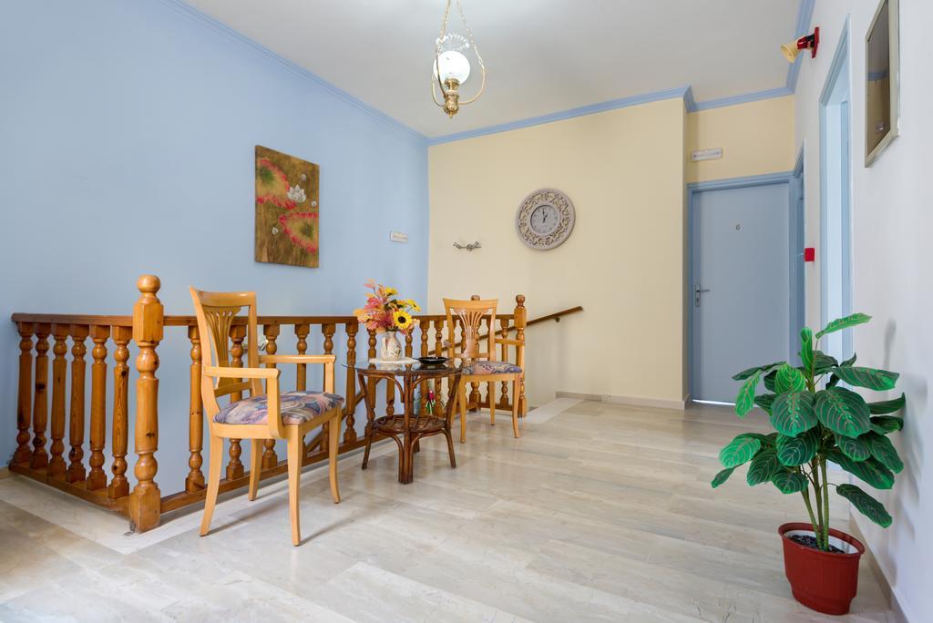 Akis Hotel Kamari  Exterior photo